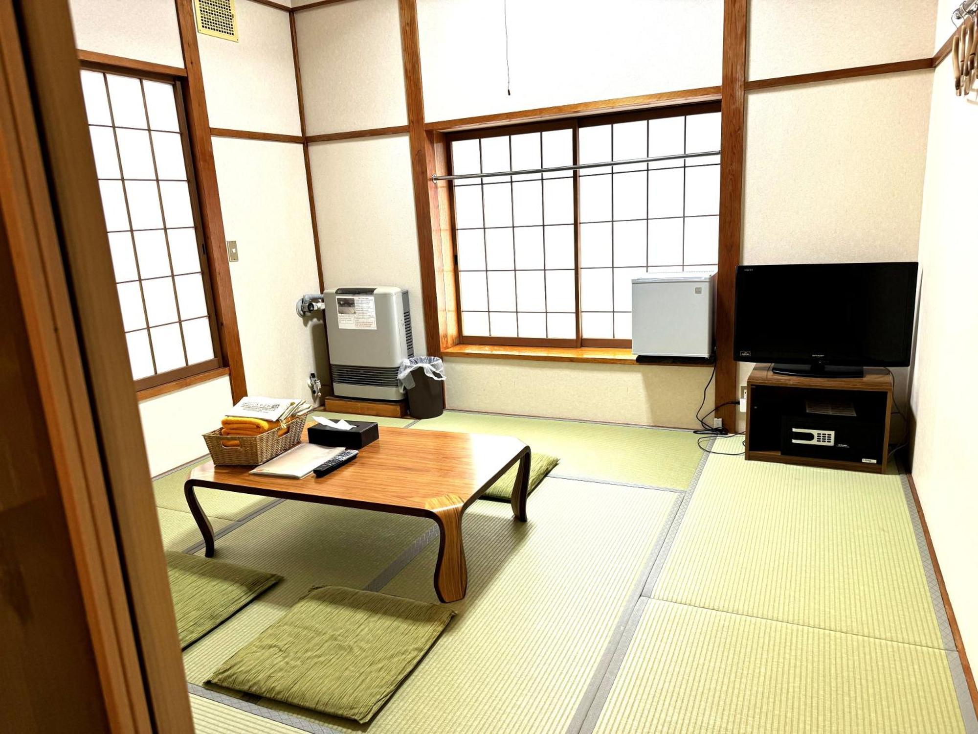 Nozawaonsen Guest House Miyazawa Екстериор снимка