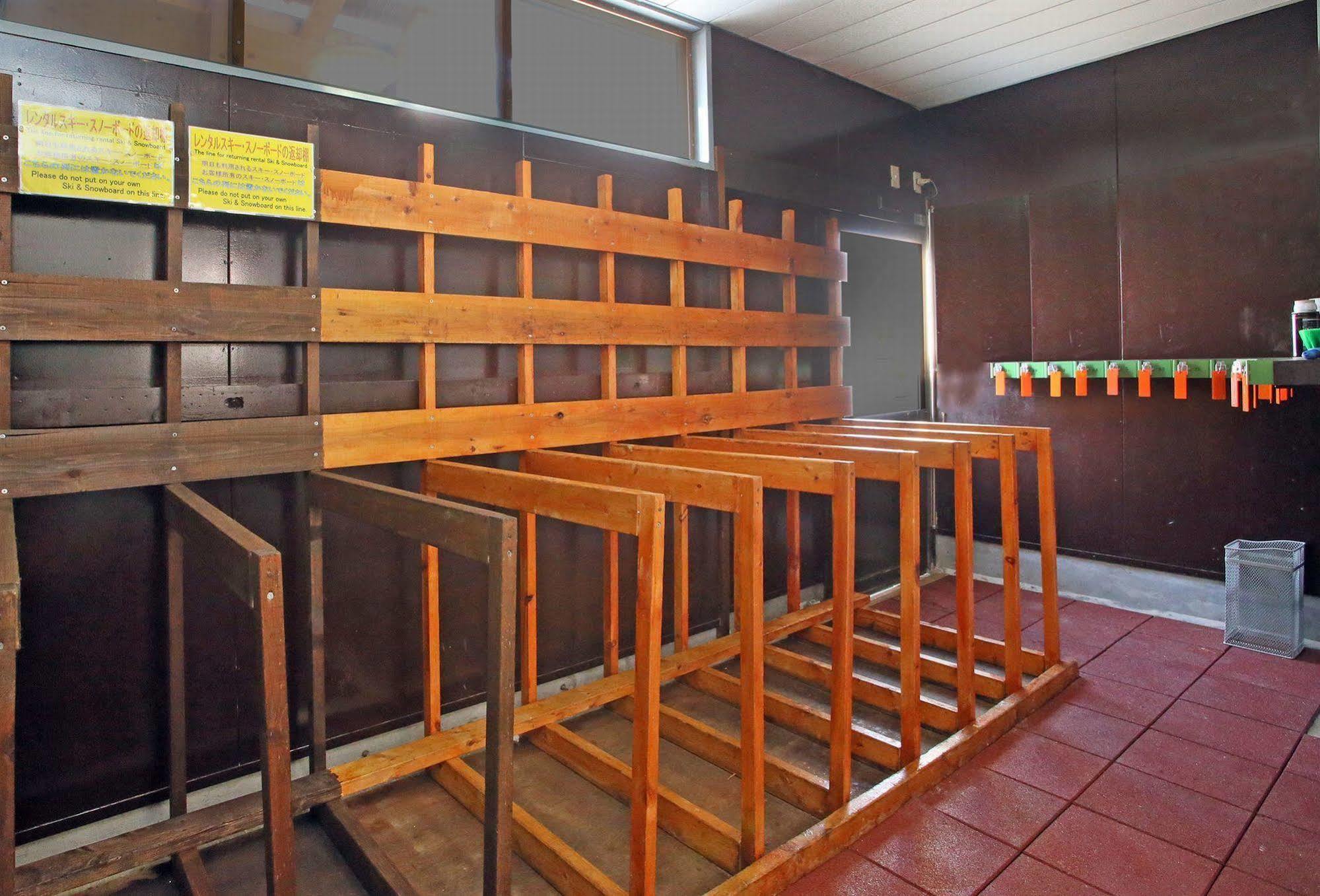 Nozawaonsen Guest House Miyazawa Екстериор снимка